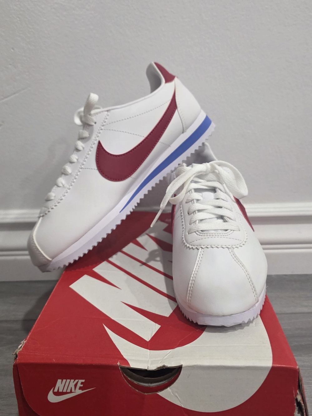 Nike Womens Cortez Leather Sneakers White-Red-Blue